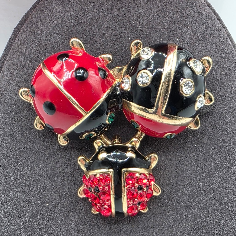 Red‎ Black Enamel Ladybug Brooch Gold Tone Rhinestone Triple Beetle Pin 1.5" - Picture 2 of 9
